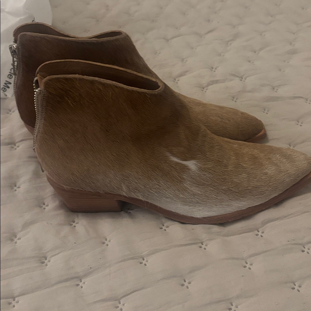 Wal & Pai Brown and White Ankle Boots